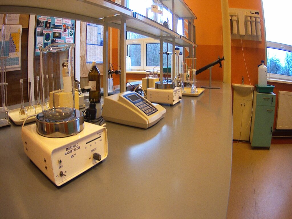 Laboratorium analizy chemicznej-3