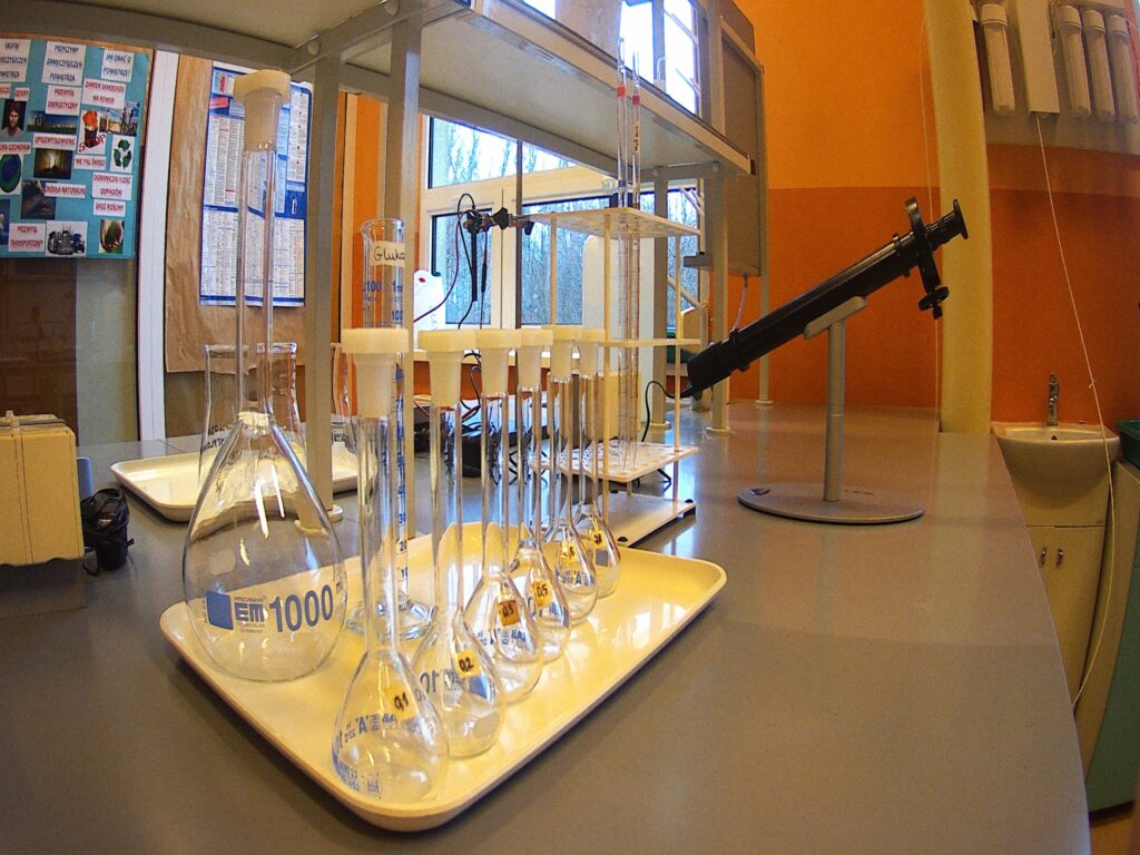 Laboratorium analizy chemicznej-4