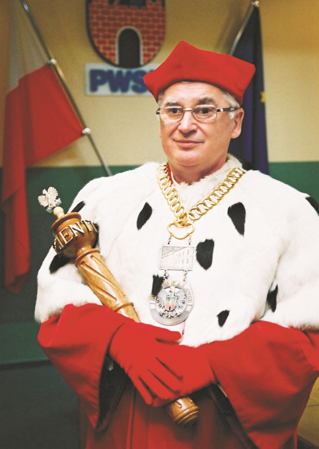 Pierwszy rektor uczelni prof. dr. hab. Czesław Glinkowski
